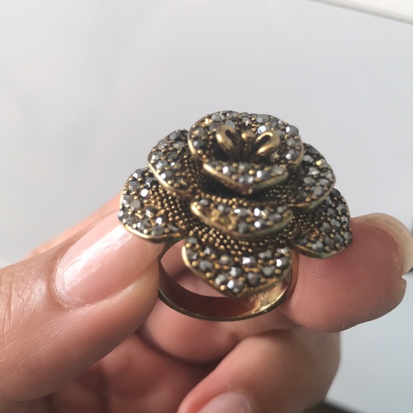 Ring - Picture 4 of 8